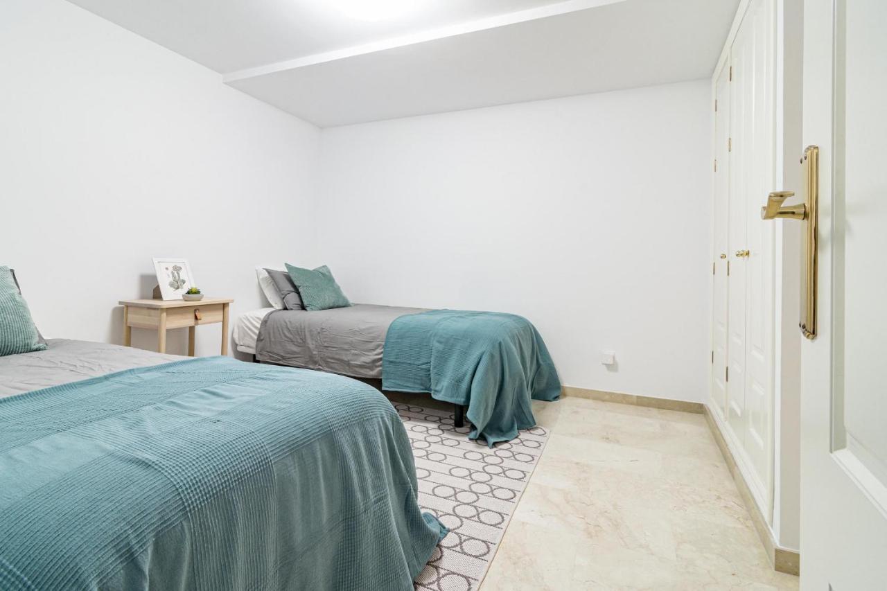 Charming And Modern 3-bedroom Duplex In Aloha Pueblo With Mountain Views Vakantiehuis